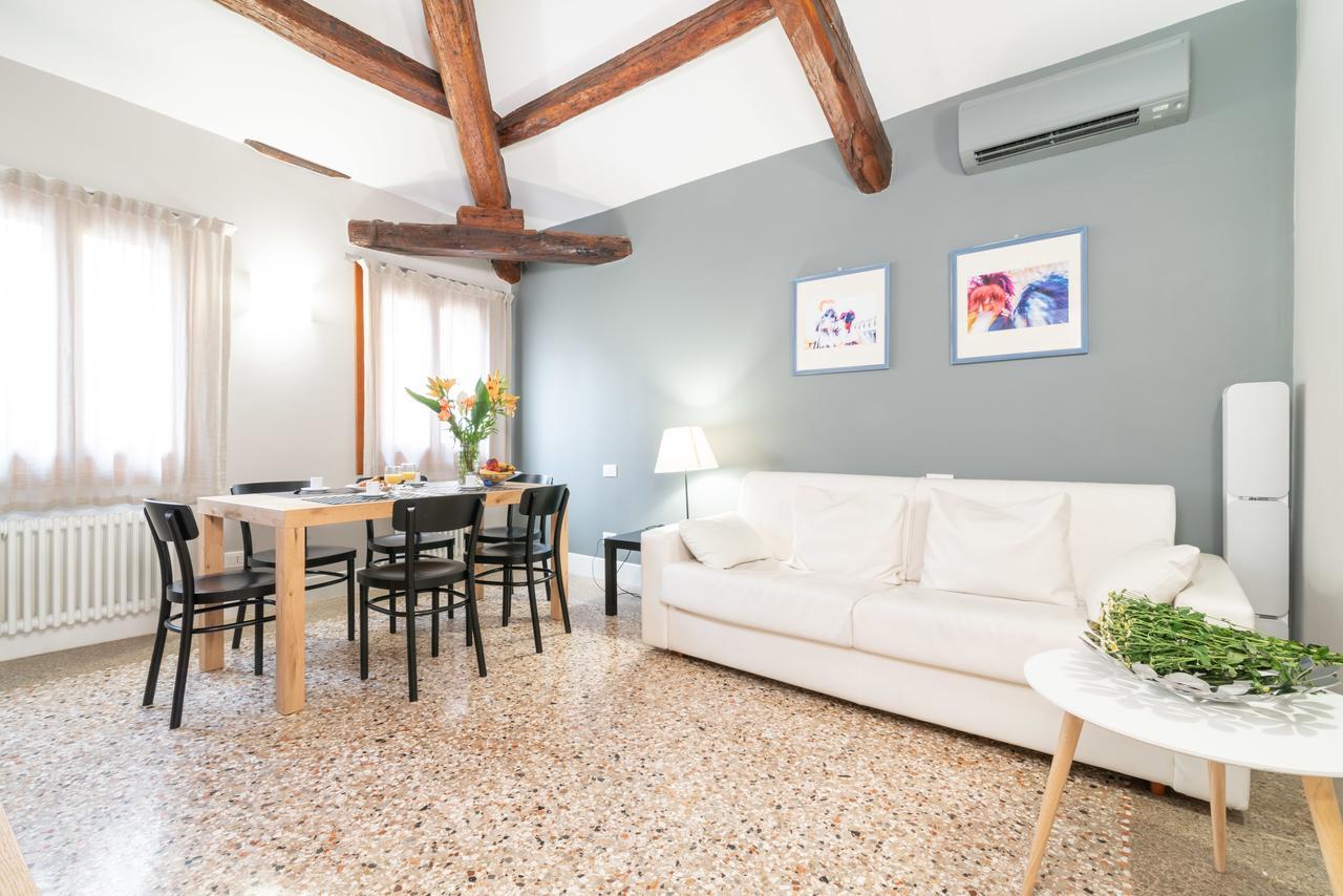 Ve.N.I.Ce Cera San Marco Terrace Apartment เวนิส ภายนอก รูปภาพ