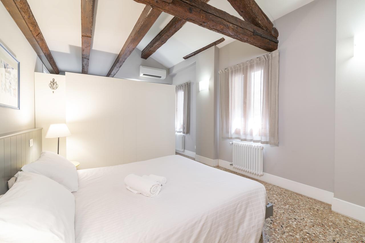 Ve.N.I.Ce Cera San Marco Terrace Apartment เวนิส ภายนอก รูปภาพ