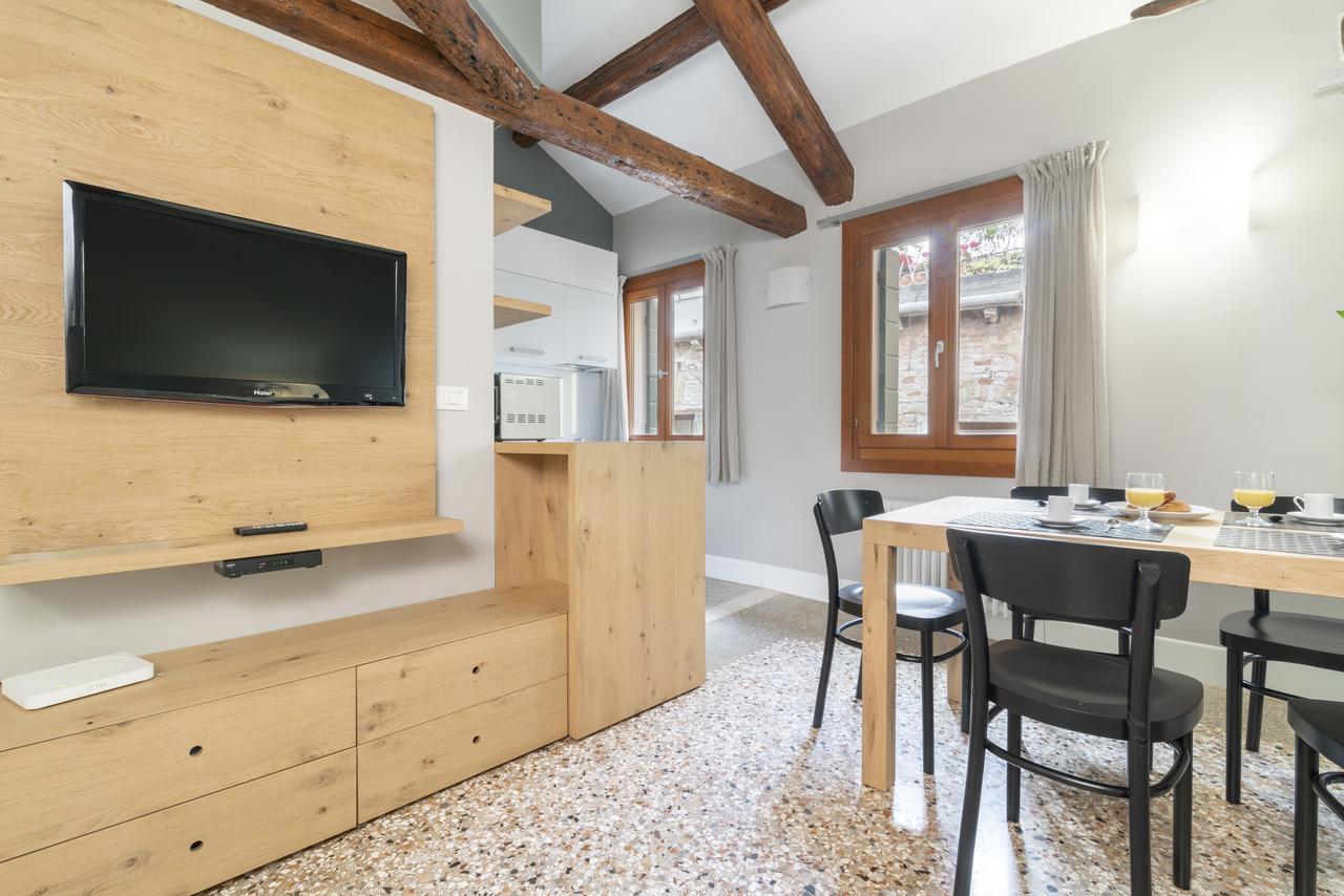 Ve.N.I.Ce Cera San Marco Terrace Apartment เวนิส ภายนอก รูปภาพ