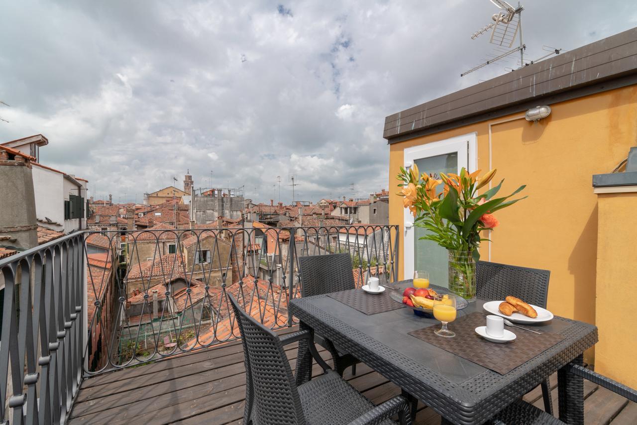 Ve.N.I.Ce Cera San Marco Terrace Apartment เวนิส ภายนอก รูปภาพ